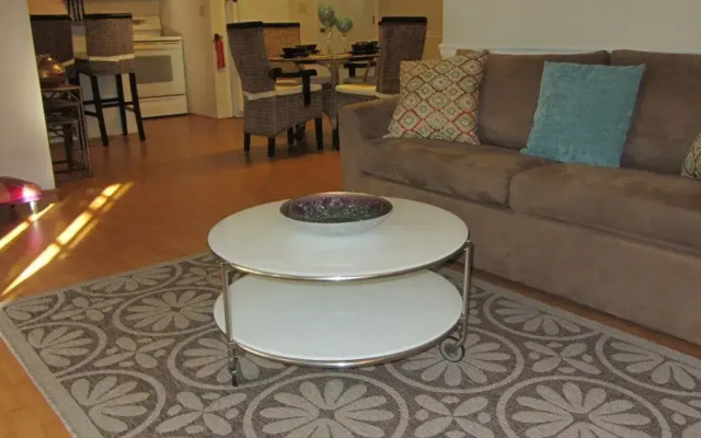 Siesta Key Zen Den
