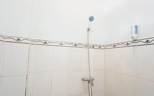 OYO 2450 Hening Homestay Near Pantai Tanjung Bias
