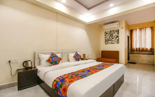 Fabhotel Sanskar