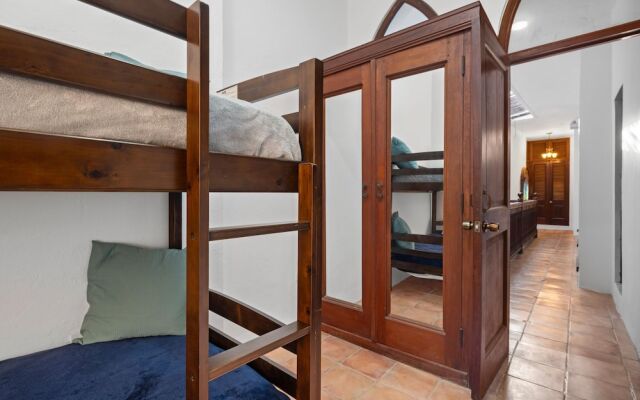 Otium Rentals Penthouse w 2 Terraces