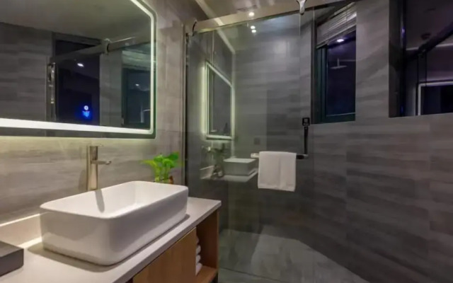 GreenTree Inn Zhejiang Jiaxing Honghe Town Business Hotel