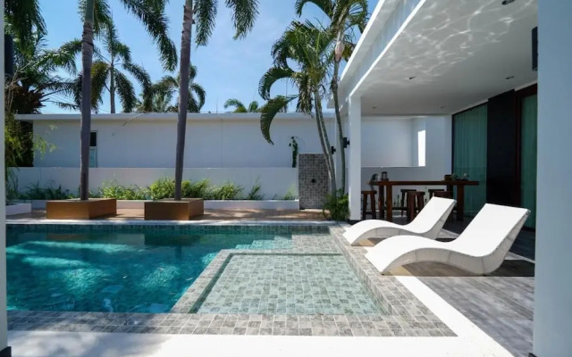 RoomQuest HideAway Hua Hin