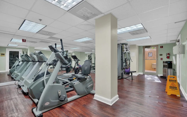 Relaxing Condo with Free Parking