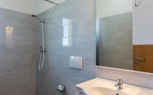 Beautiful Apartment in Pomer With Sauna
