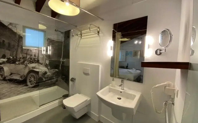 Antiguo Brondo Selfcheck-in Smart Rooms