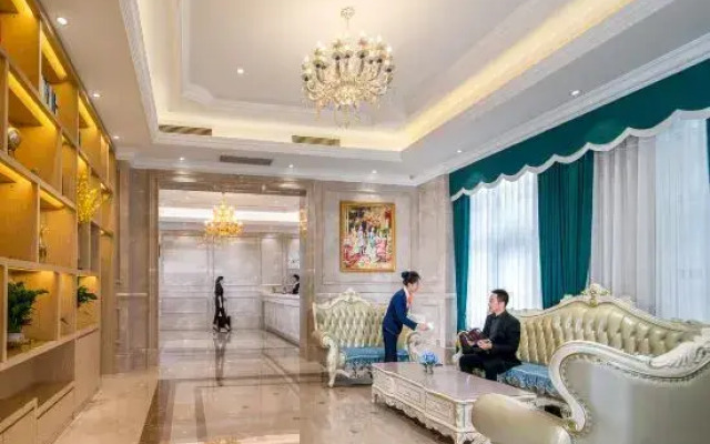 Vienna Hotel (Dali Erhai)