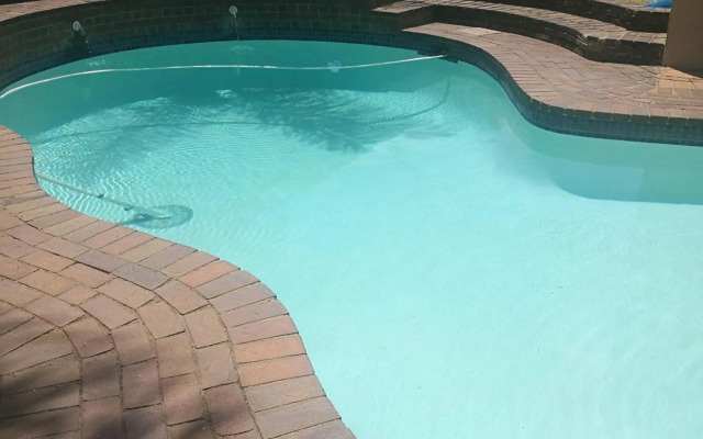 Naisar's Apartments Primrose,Johannesburg