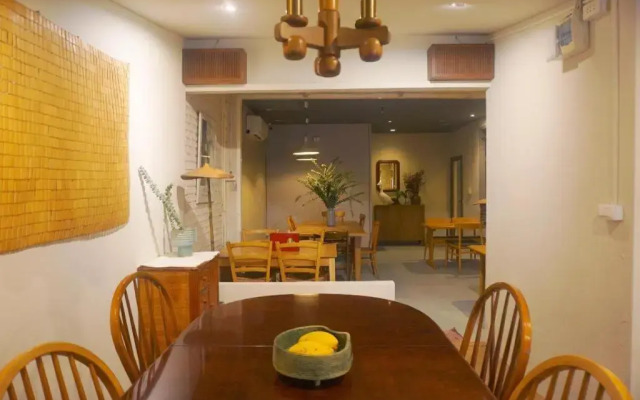 The Goose Cafe & Hostel