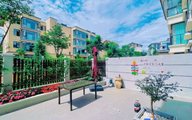 Fuju Huayuan Homestay in the Ancient City Area