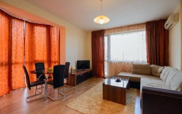 Purple Star Apartments