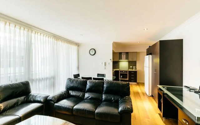 Wray Apartment