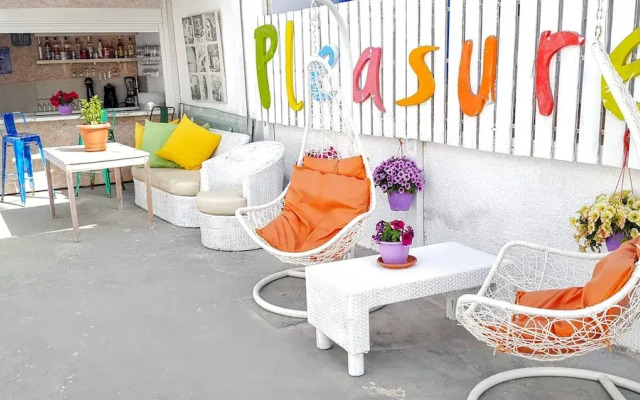 Room in Studio - Pleasure Studios1 Person 3