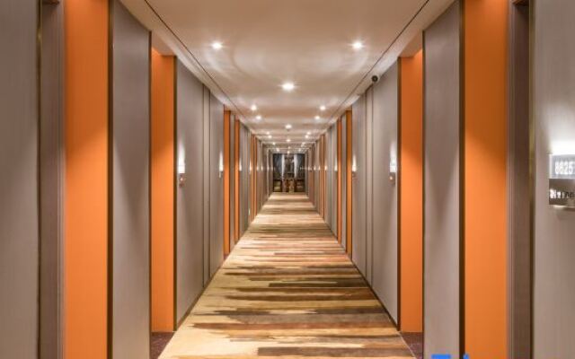 In City Hotel（Meizhou Wanda）