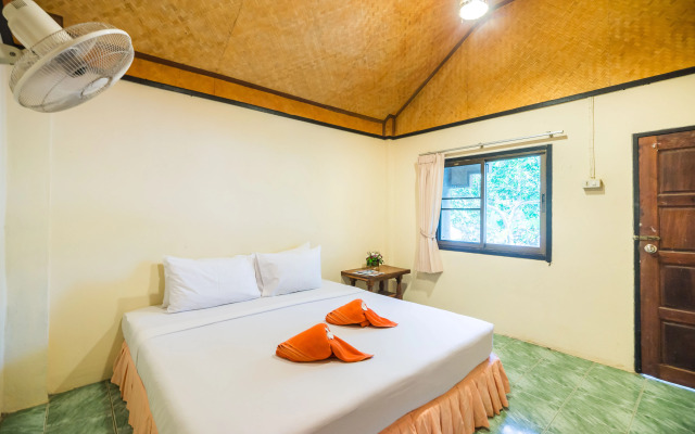 Kaw  Kwang Beach Resort