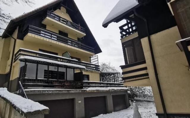 Apartament Kalinderu K1 Bușteni