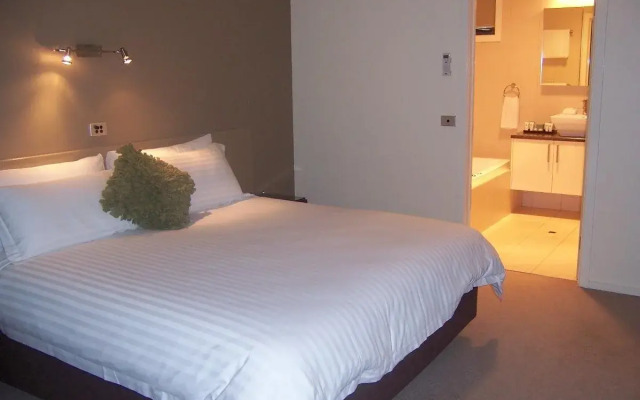 Deeluxe Riverspa Apartments