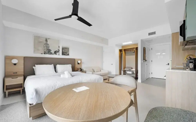 Modern Studio in Downtown Miami