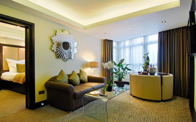 Montcalm Mayfair, Autograph Collection