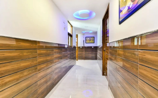 Fabhotel Pearl Suite