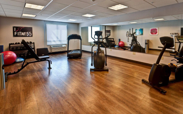 Holiday Inn Express Hutchinson by IHG