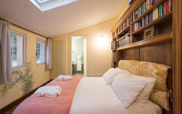 Relais La Foleia - Luxury Villa with private lake