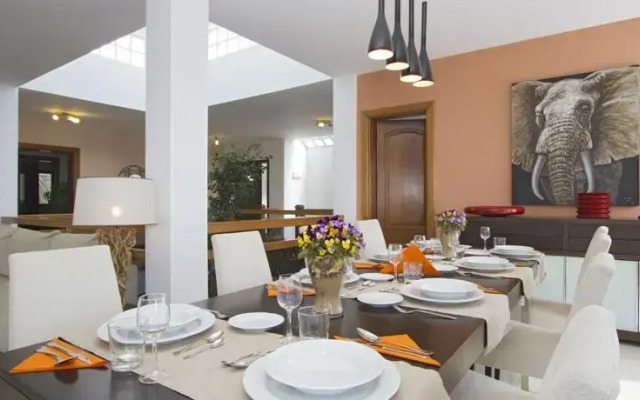 VillaTen.com