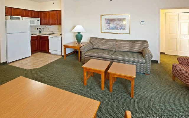 Staybridge Suites Indianapolis-Fishers by IHG