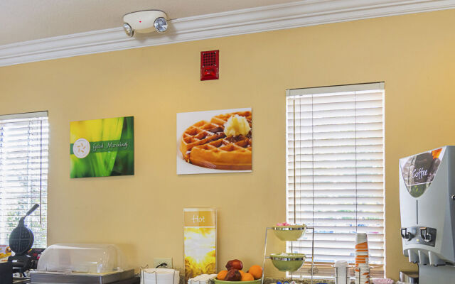 Quality Inn Fresno Yosemite Airport