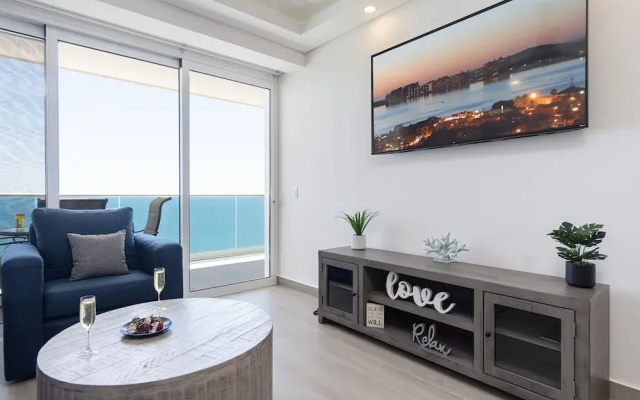Encantame Towers Velero 1703