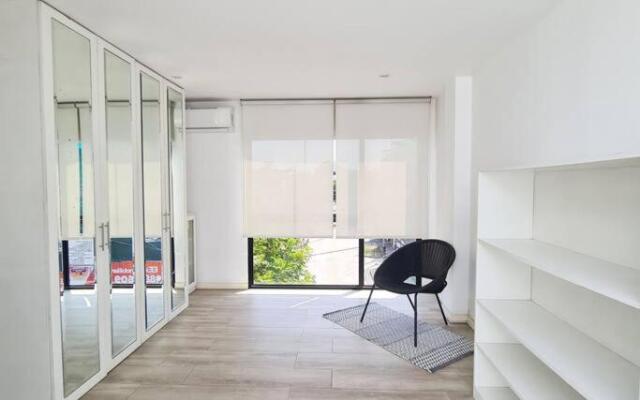 Design House Apartment Rent 12min from Miraflores