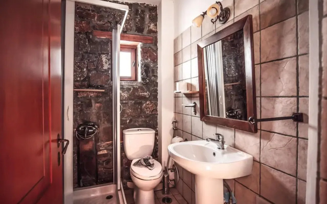 Amazing Home in Milatos, Lasithi With Wifi and 3 Bedrooms