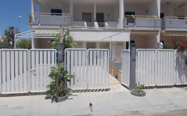 Comfortable Apartment Near the Beach