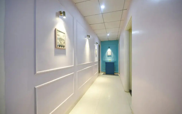 Fabhotel Alpha