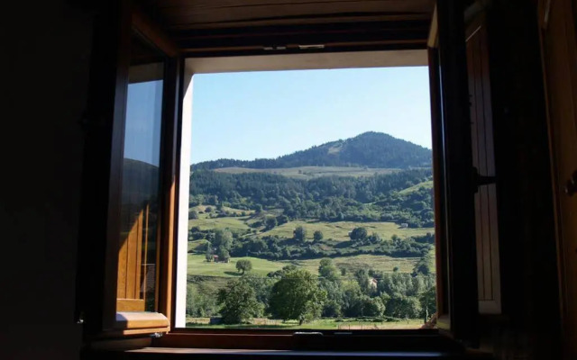 La Casa Vieja De Alceda