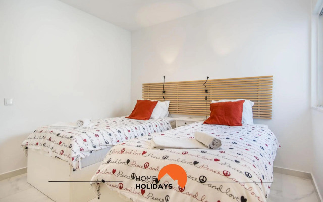 #052 Villa SeaView near the beach and old town