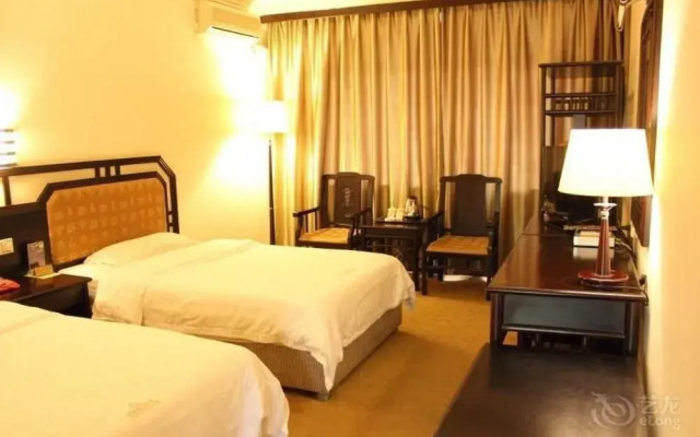 Li River Hotel