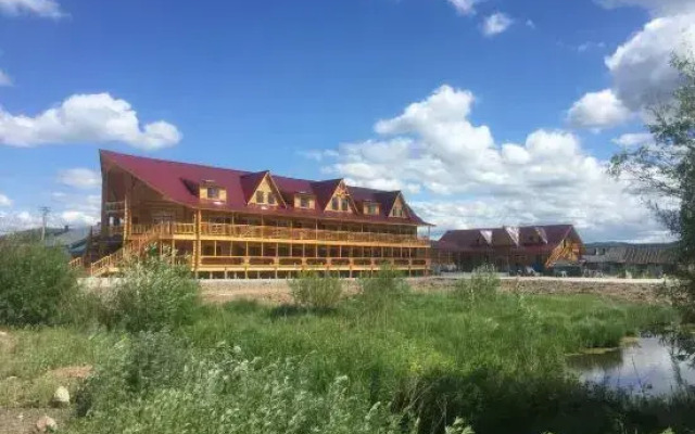 Mikuolu Manor