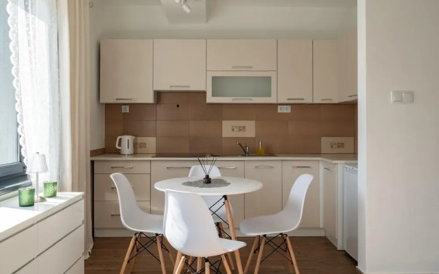 Przytulny apartament KOLEJOVA 13