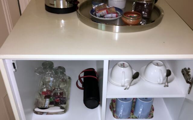 The Chalet Guesthouse and Studio