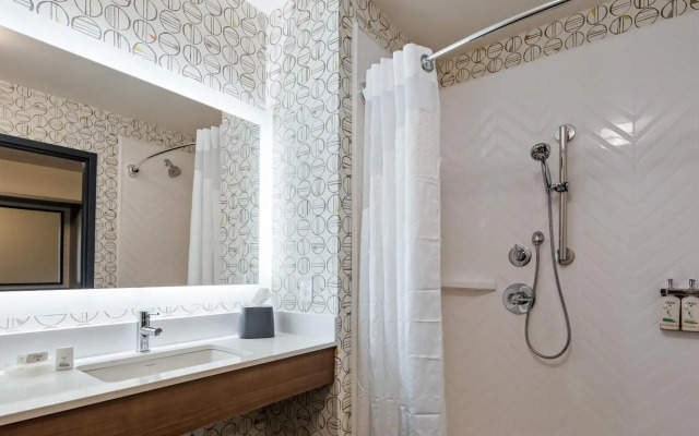 Holiday Inn Clarksville Northeast by IHG