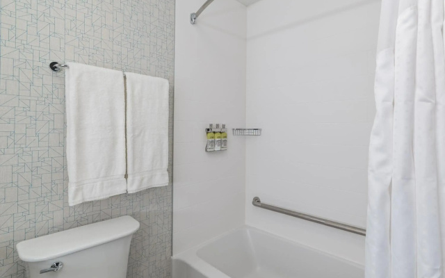 Holiday Inn Express & Suites Saskatoon by IHG