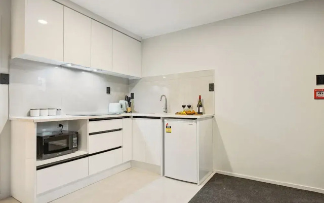 Aroha Motel