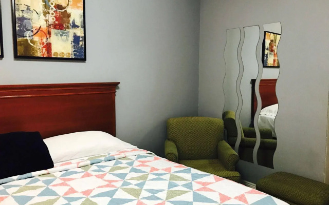 Up Midtown Hotel
