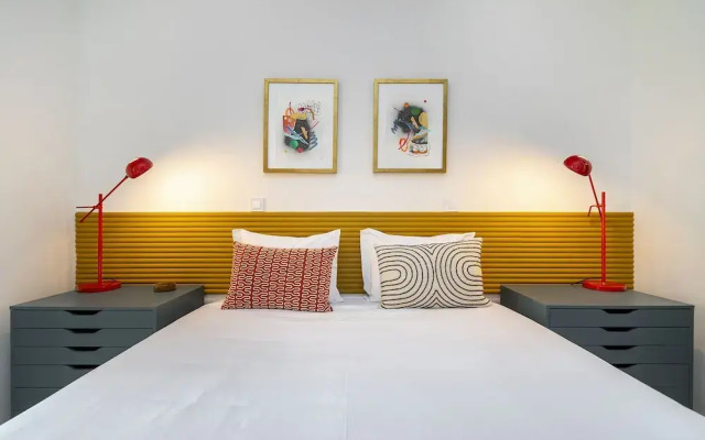 Historic Centre Modern Masterpiece W River Views