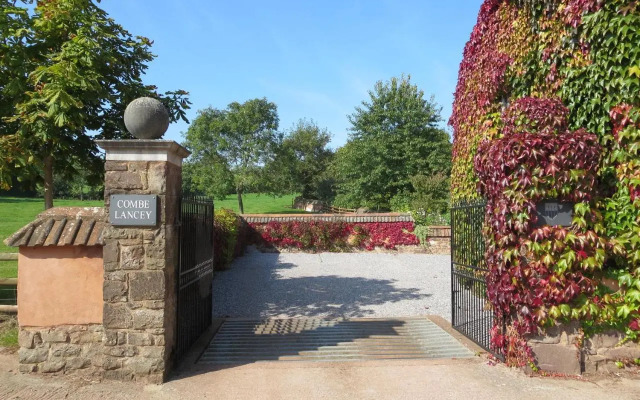 Combe Lancey Farmhouse
