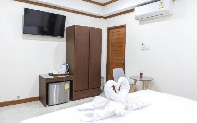 Suthep Home & Hostel