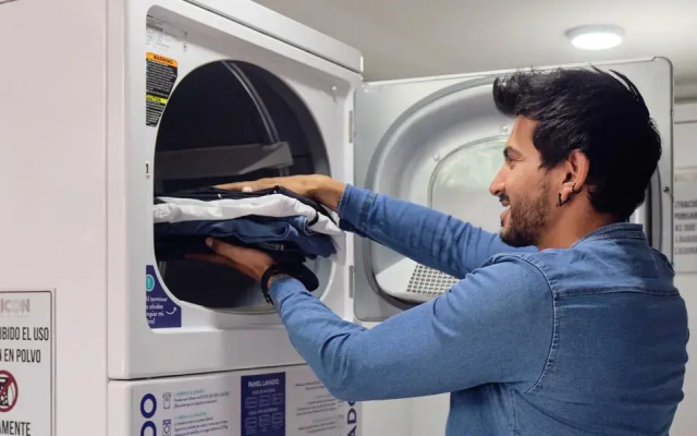 ICON 48 Luxury Apartasuites