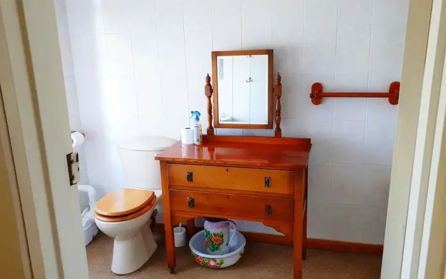 Deo Gratia Guest House (B&B and Self Catering)
