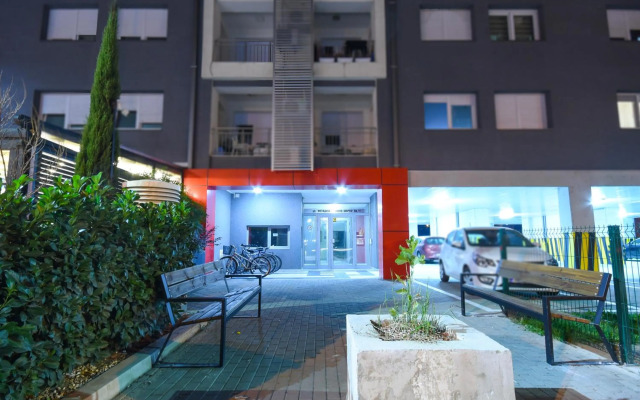 Luxury "Cube" Apartment