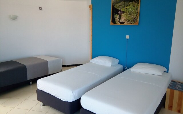Questel BronQ Eco Lodge
